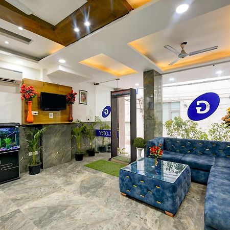 Hotel Grand Qubic Near Delhi Airport ニューデリー エクステリア 写真